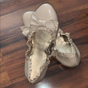 Brand new BCBGeneration ballet flats